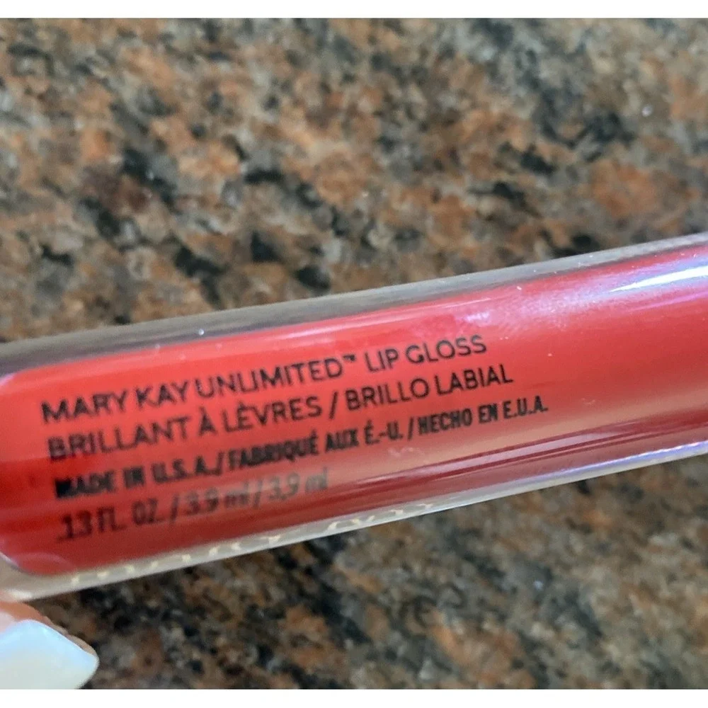 Mary‎ Kay Unlimited Lip Gloss (Iconic Red) 153475 New No Box